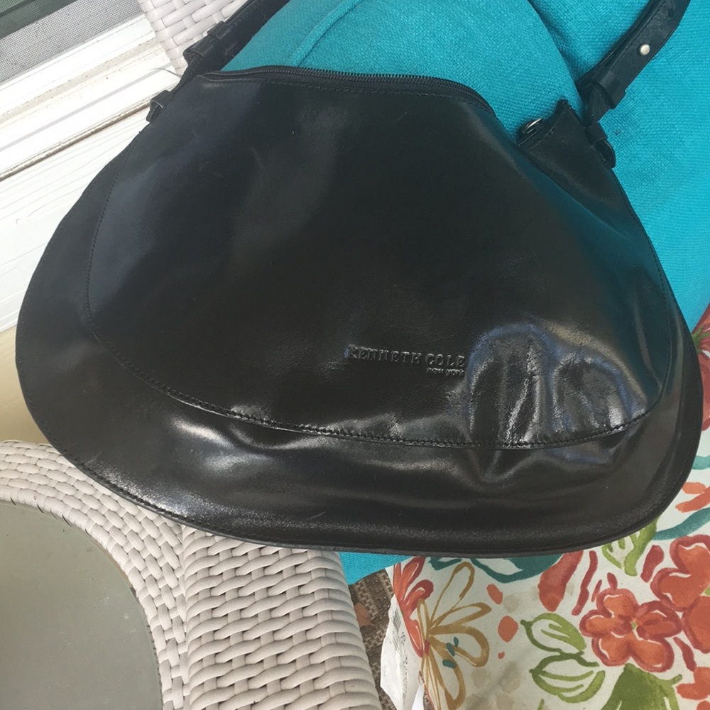 KENNET COLE Detailedbag🚭👍🏽 - Picture 5 of 7